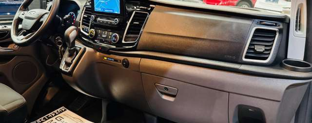Ford Transit Custom 2.0 TDCi L2H1 Automatique Double portes CarPlay Caméra Attache remorque TVA/BTW 21% Incl