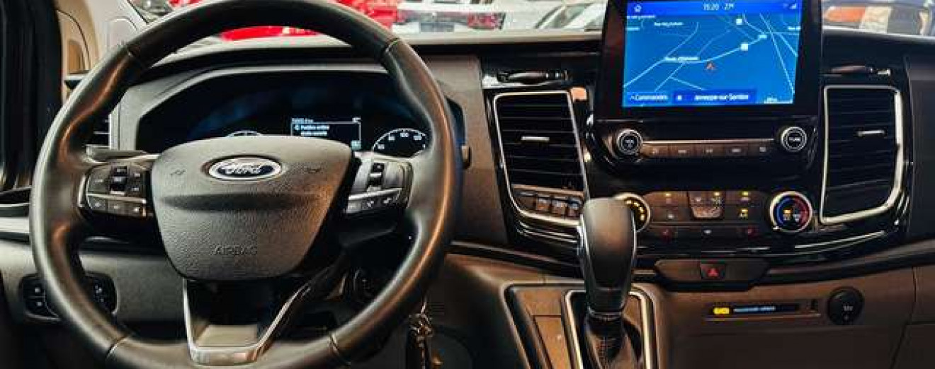 Ford Transit Custom 2.0 TDCi L2H1 Automatique Double portes CarPlay Caméra Attache remorque TVA/BTW 21% Incl