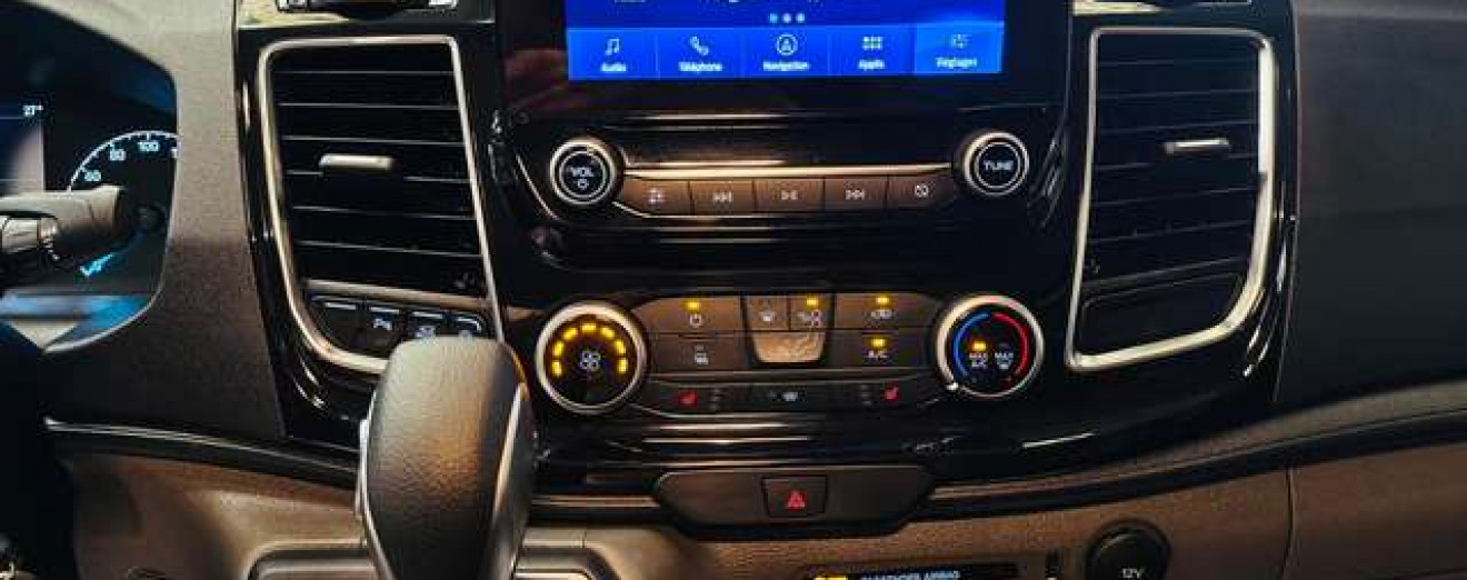 Ford Transit Custom 2.0 TDCi L2H1 Automatique Double portes CarPlay Caméra Attache remorque TVA/BTW 21% Incl