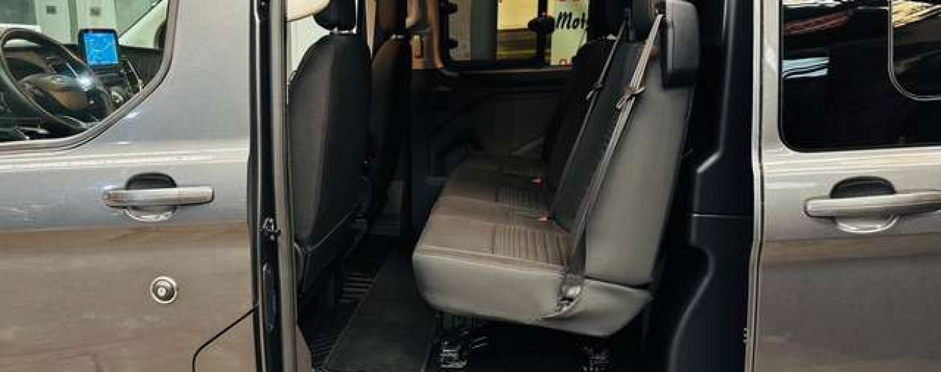 Ford Transit Custom 2.0 TDCi L2H1 Automatique Double portes CarPlay Caméra Attache remorque TVA/BTW 21% Incl