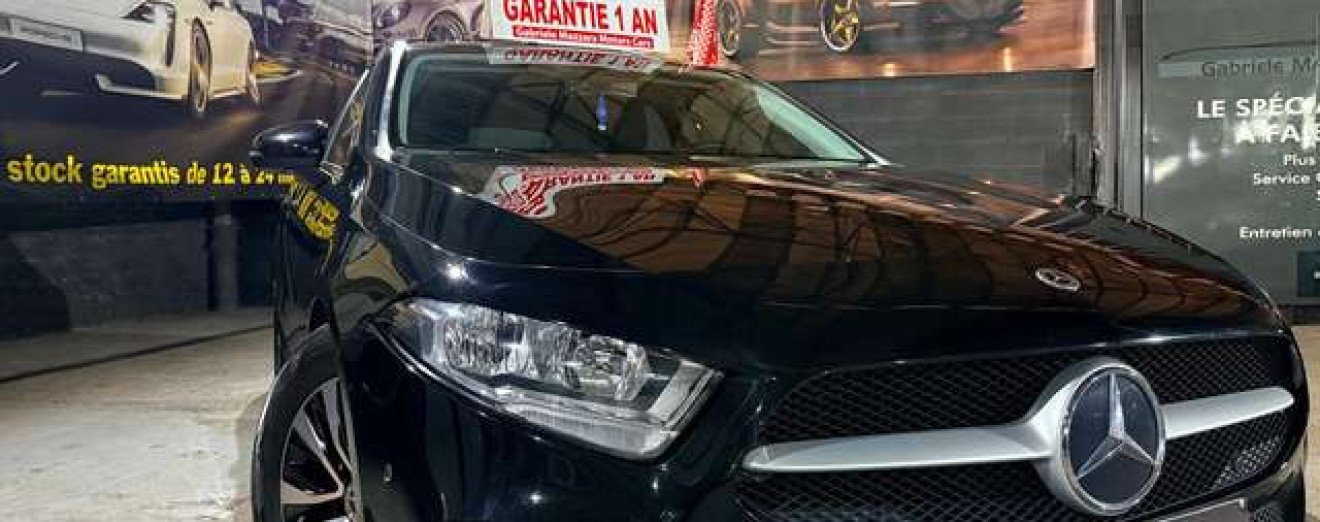 Mercedes-Benz A 180 A 180 d Automatique CarPlay Caméra LED PDC