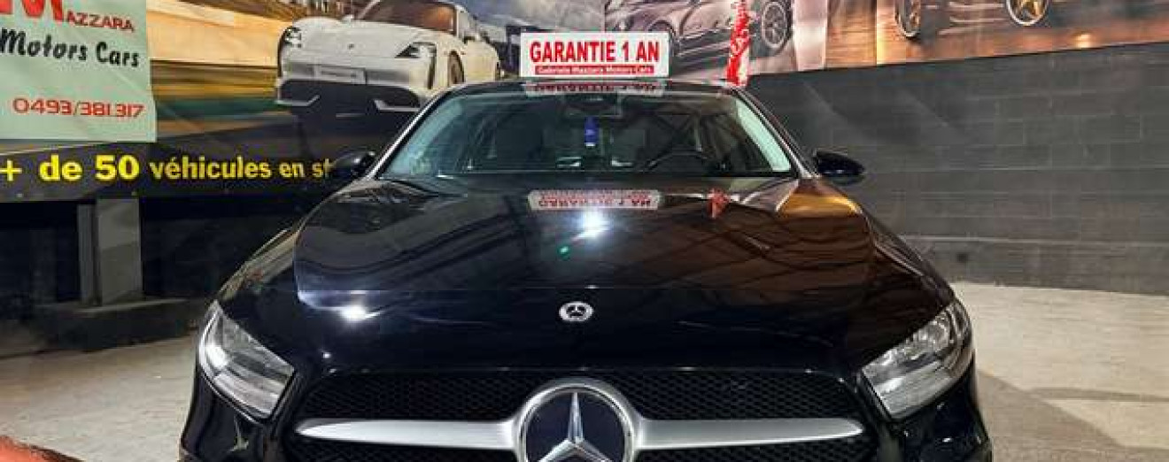 Mercedes-Benz A 180 A 180 d Automatique CarPlay Caméra LED PDC