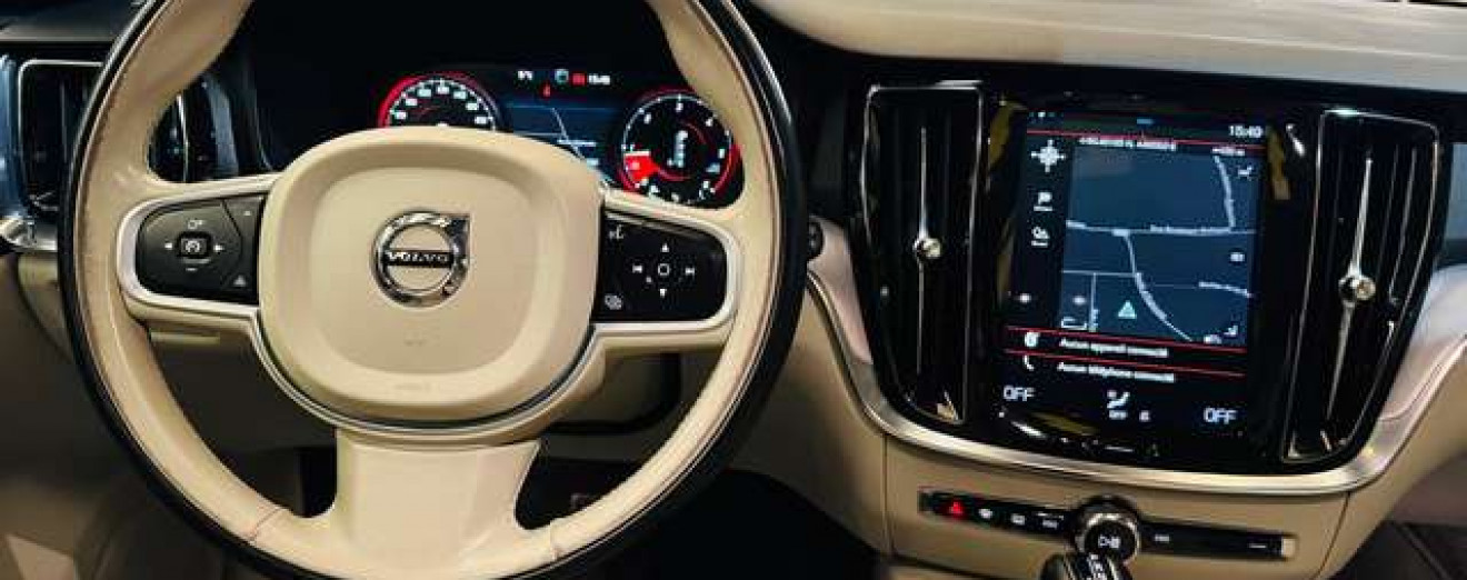 Volvo V60 V60 2.0D3 Geartronic Airco cuir GPS Cockpit LED
