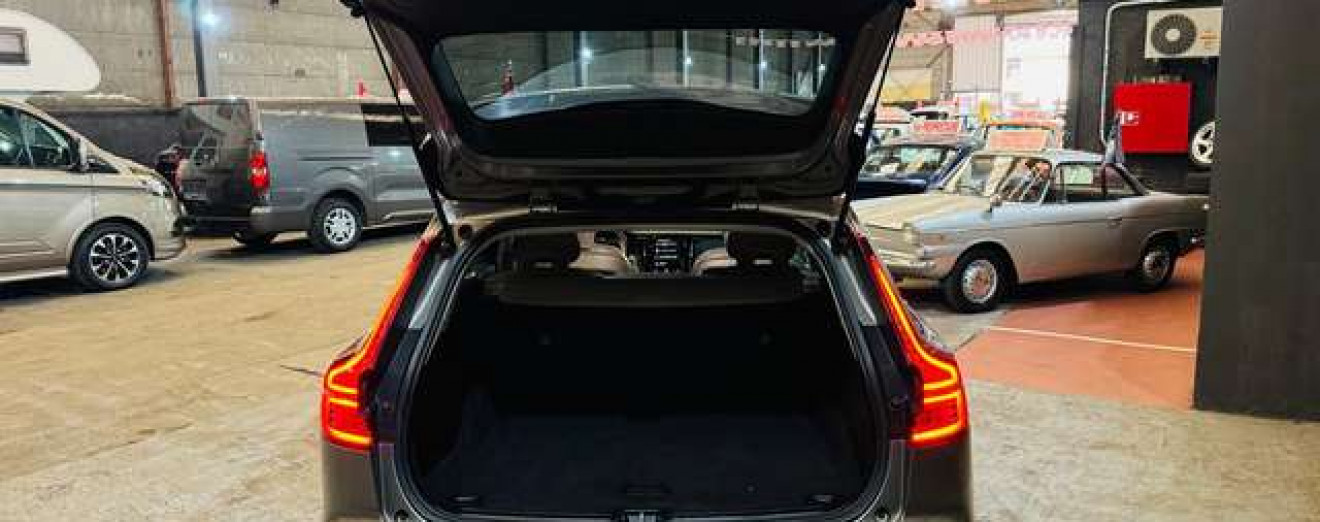 Volvo V60 V60 2.0D3 Geartronic Airco cuir GPS Cockpit LED