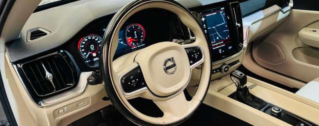 Volvo V60 V60 2.0D3 Geartronic Airco cuir GPS Cockpit LED