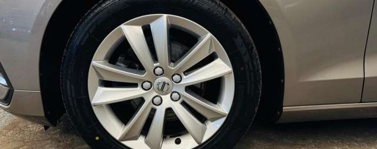 Volvo V60 V60 2.0D3 Geartronic Airco cuir GPS Cockpit LED