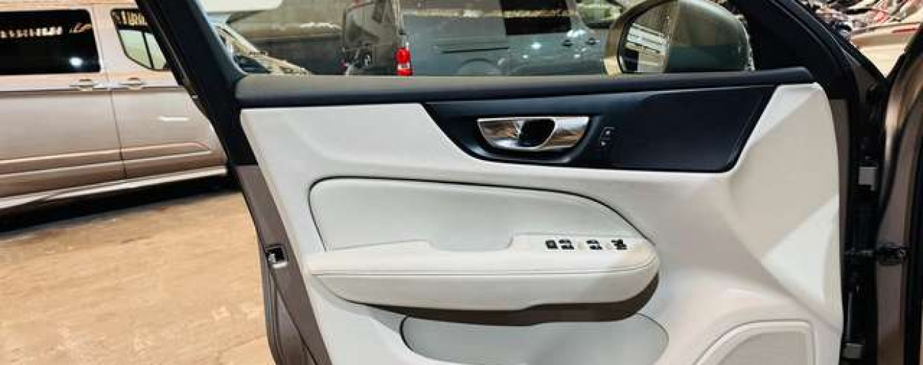 Volvo V60 V60 2.0D3 Geartronic Airco cuir GPS Cockpit LED