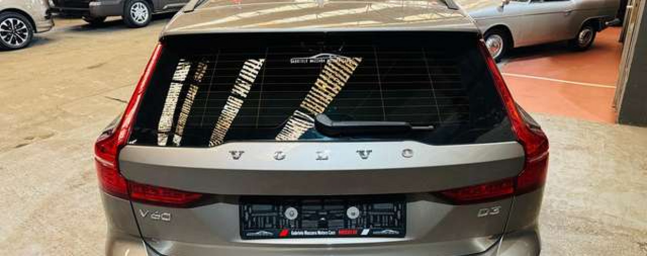 Volvo V60 V60 2.0D3 Geartronic Airco cuir GPS Cockpit LED