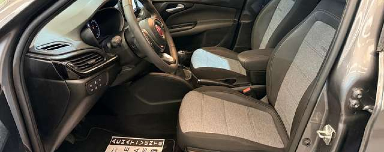 Fiat Tipo Tipo Cross 1.6 MultiJet Caméra GPS CarPlay PDC LED Airco