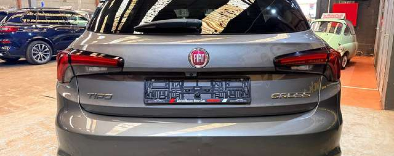 Fiat Tipo Tipo Cross 1.6 MultiJet Caméra GPS CarPlay PDC LED Airco