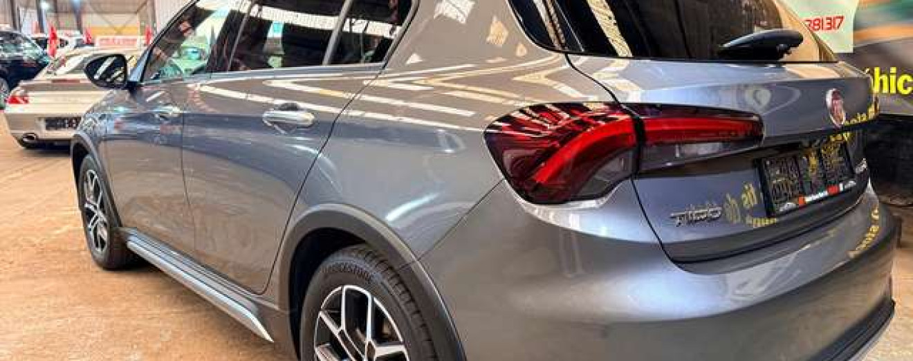 Fiat Tipo Tipo Cross 1.6 MultiJet Caméra GPS CarPlay PDC LED Airco