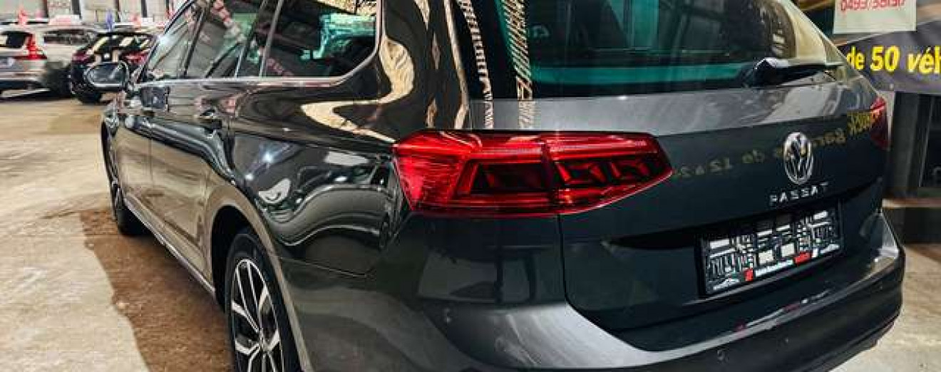 Volkswagen Passat Variant Passat SW 2.0 TDi DSG Cuir Pano Airco CarPlay Full