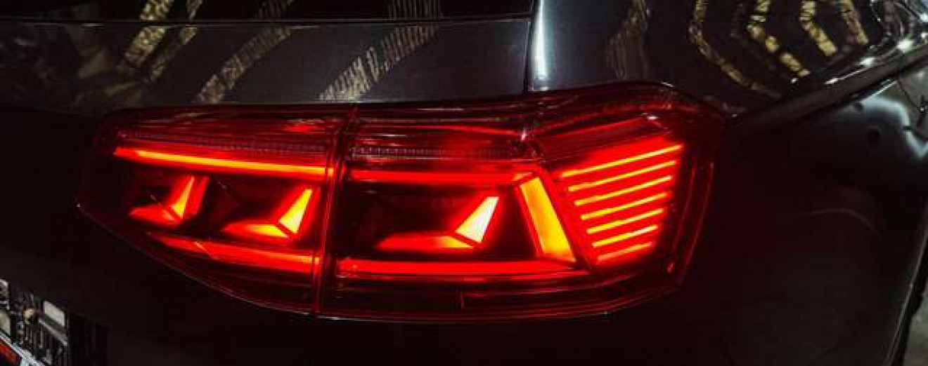 Volkswagen Passat Variant Passat SW 2.0 TDi DSG Cuir Pano Airco CarPlay Full