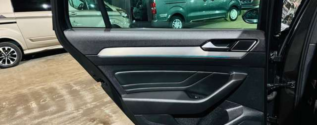 Volkswagen Passat Variant Passat SW 2.0 TDi DSG Cuir Pano Airco CarPlay Full