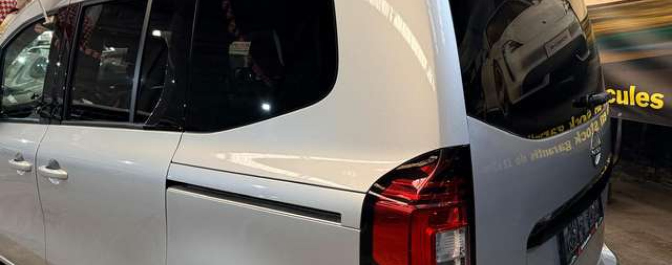 Nissan Townstar 1.3 DIG-T 5Places CarPlay LED GPS Xénons Cuir Caméra 360 Attache remorque
