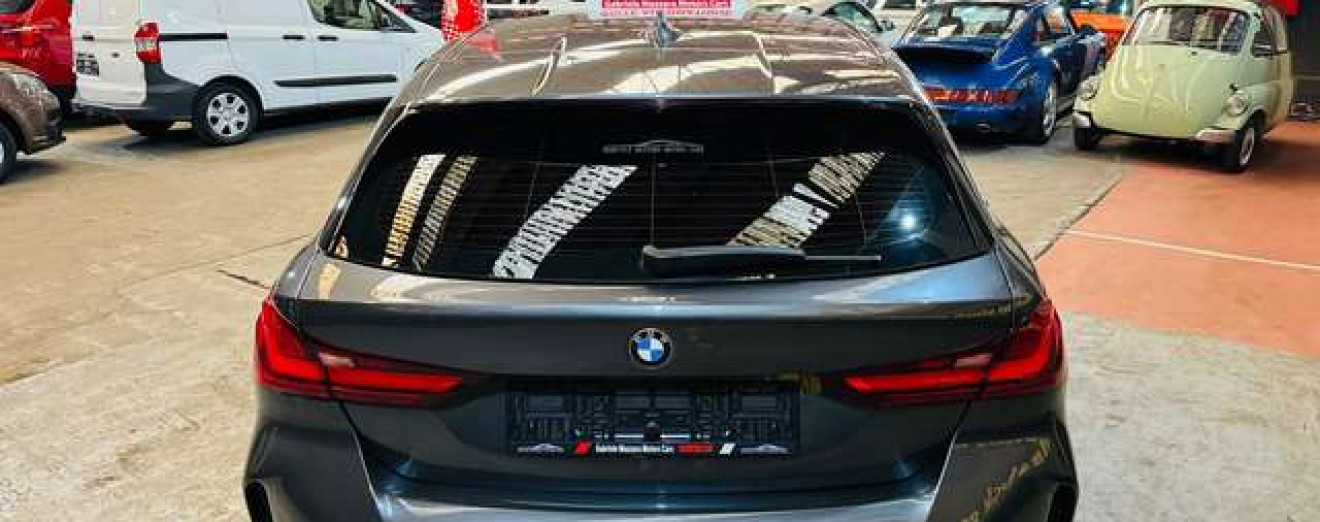BMW 118 118iA Pack-M Cockpit Xénon LED Cuir Airco attache remorque