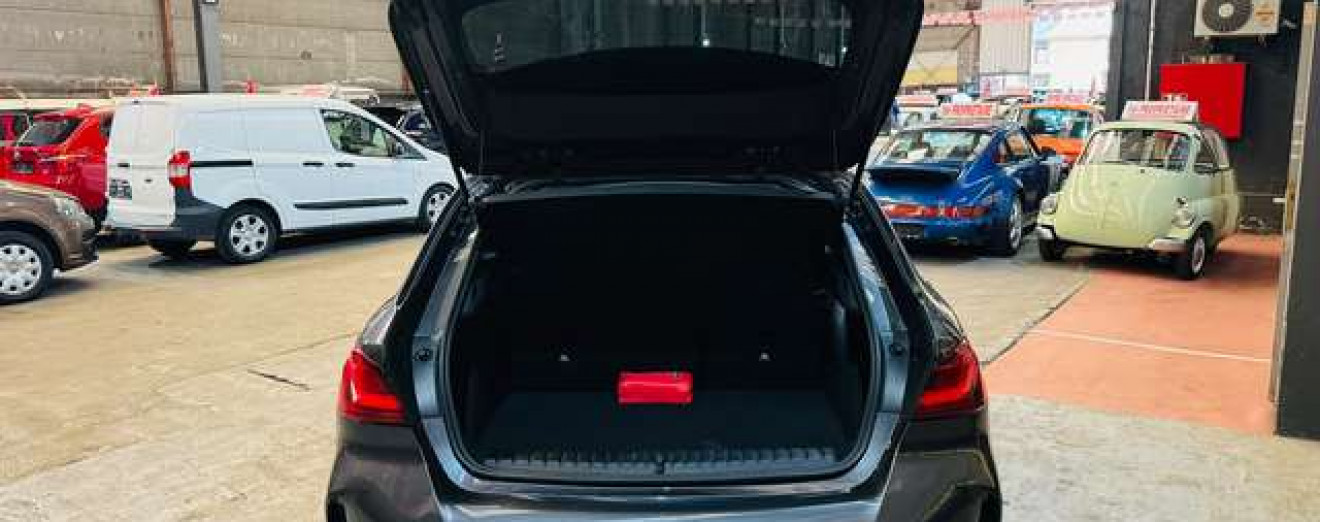 BMW 118 118iA Pack-M Cockpit Xénon LED Cuir Airco attache remorque