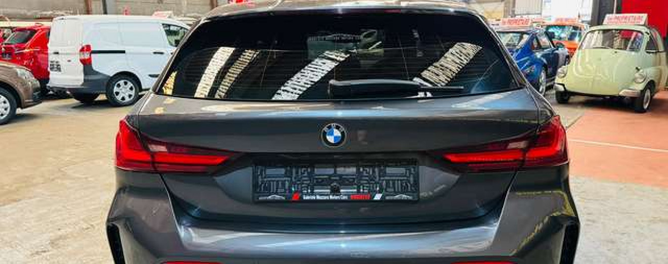 BMW 118 118iA Pack-M Cockpit Xénon LED Cuir Airco attache remorque