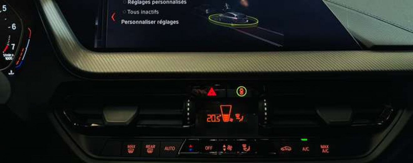 BMW 118 118iA Pack-M Cockpit Xénon LED Cuir Airco attache remorque