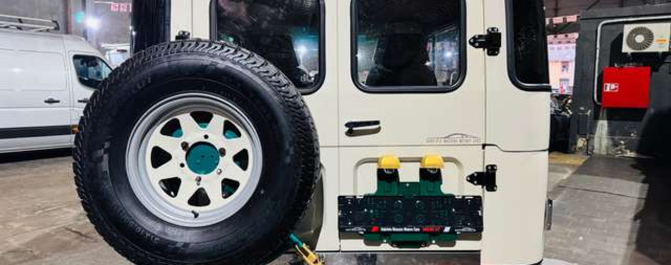 Toyota Land Cruiser