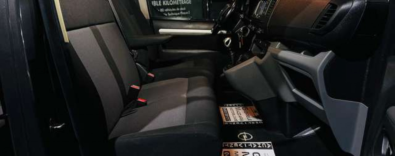 Opel Vivaro 2.0CDTI 6Places Utilitaire CarPlay Att Rem LED