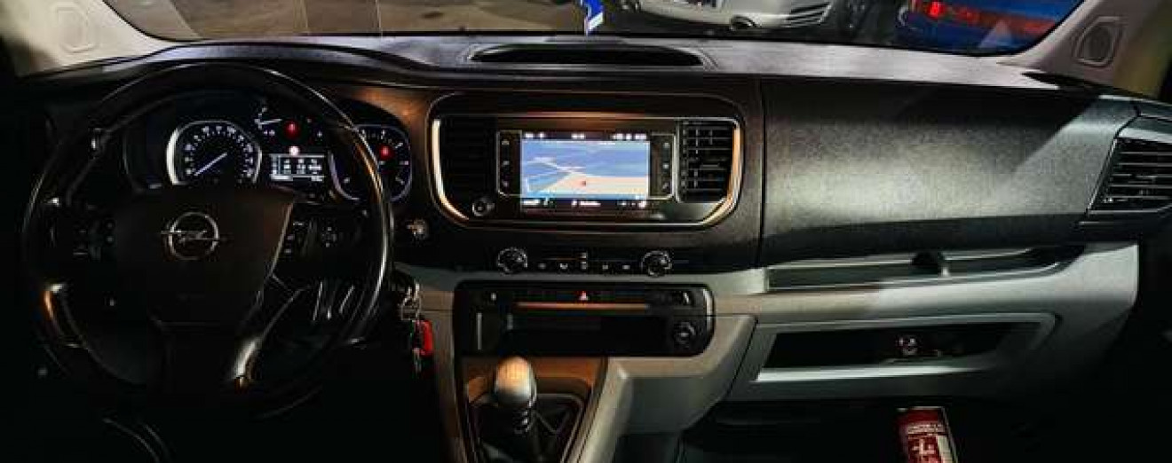 Opel Vivaro 2.0CDTI 6Places Utilitaire CarPlay Att Rem LED
