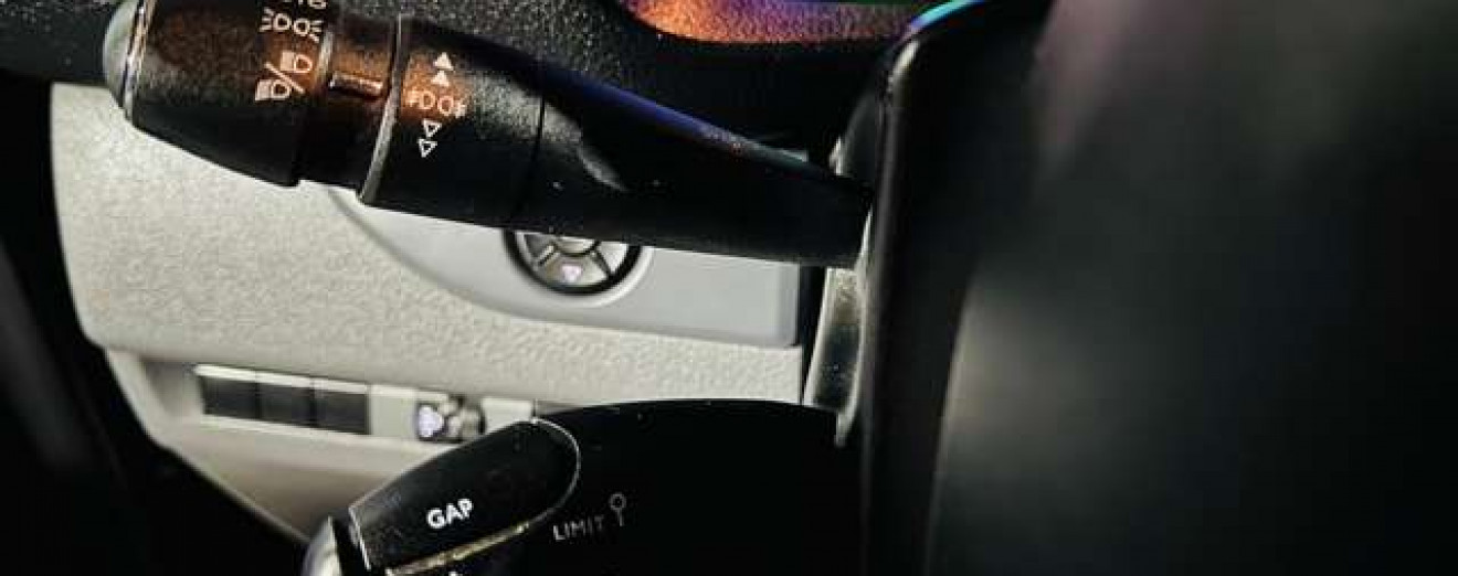 Opel Vivaro 2.0CDTI 6Places Utilitaire CarPlay Att Rem LED