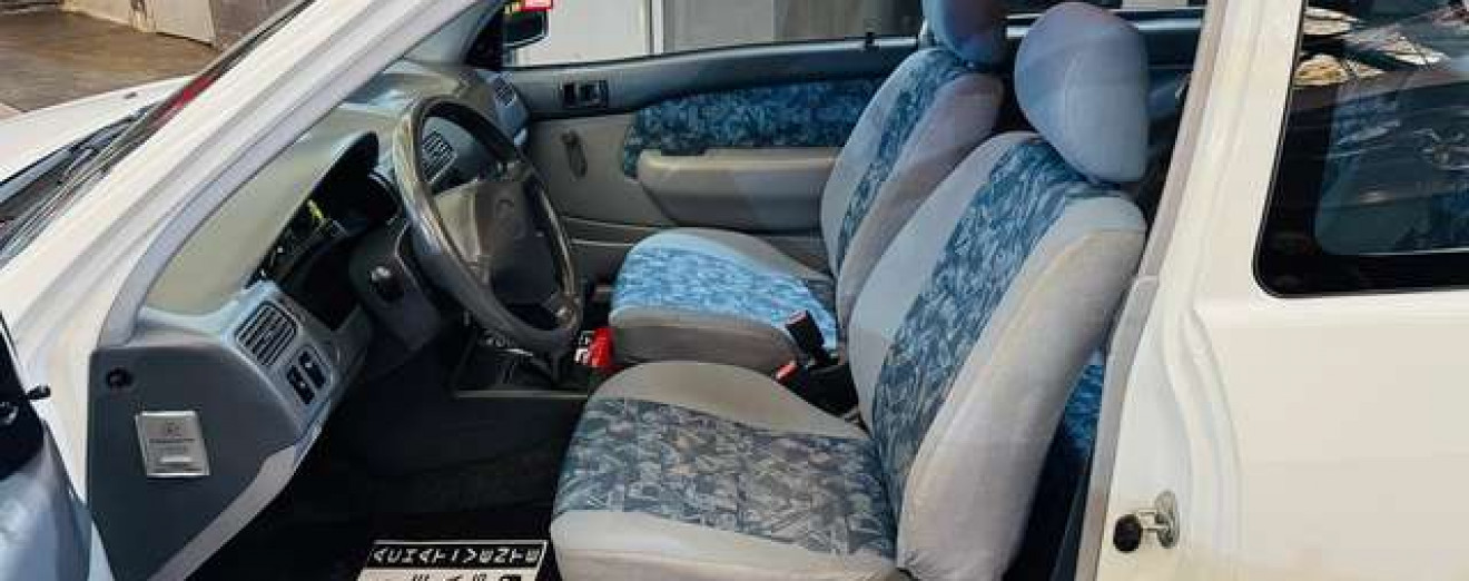 Toyota Starlet 1.3i - GARANTIE