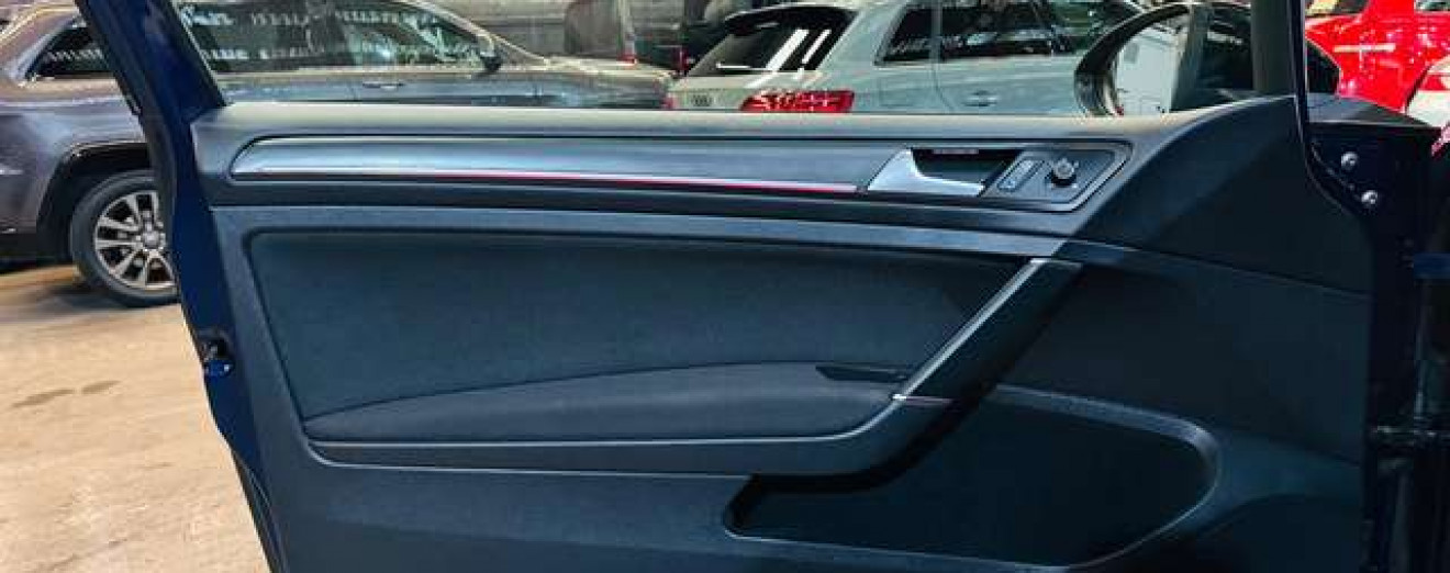 Volkswagen Golf GTI 2.0TSI Airco GPS Caméra CarPlay PDC Matrix Kit Maxtone
