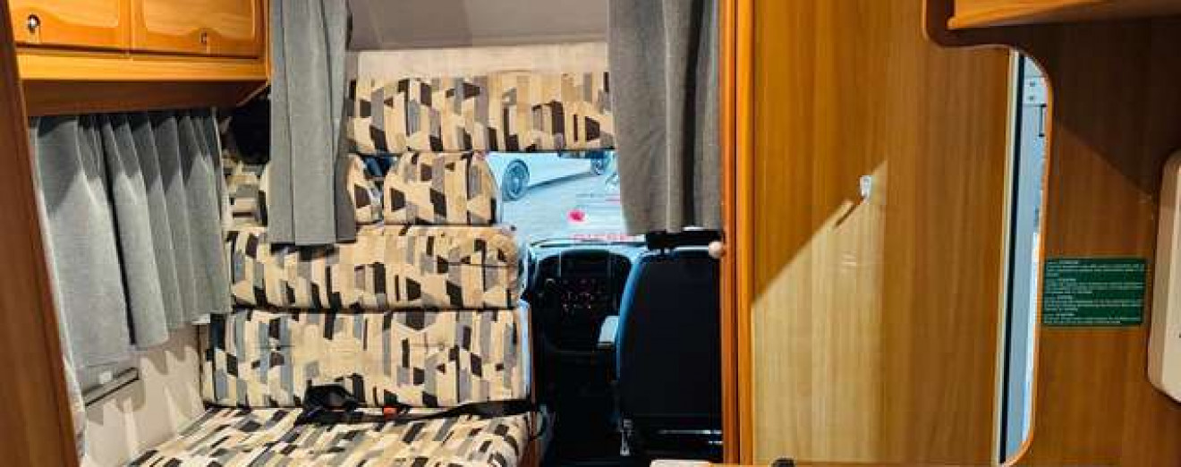 Fiat Ducato 2.8JTD SEA M100 - 6 Places - Caméra - Panneaux