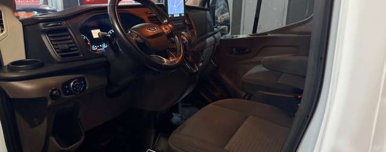 Ford Transit Transit 2.0 TDCi L3H3 Trend utilitaire double cabine 5 places tva déductible 21%