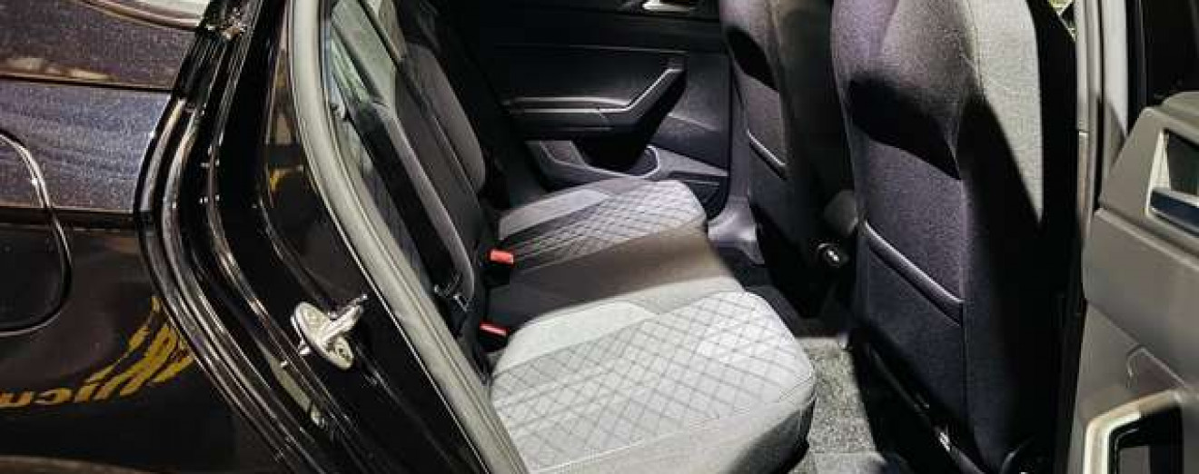 Volkswagen Polo Polo 1.0 TSI R-Line CarPlay Caméra GPS - NEUVE