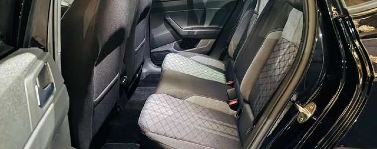 Volkswagen Polo Polo 1.0 TSI R-Line CarPlay Caméra GPS - NEUVE
