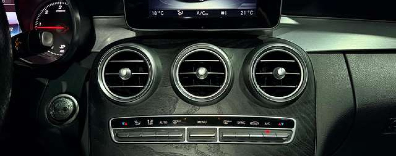 Mercedes-Benz C 220 Cabriolet C 220d Gtronic AMG Cuir GPS LED High performance