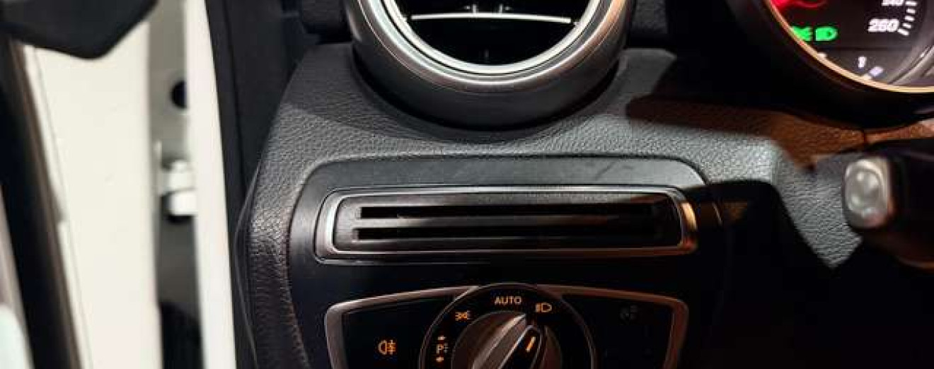 Mercedes-Benz C 220 Cabriolet C 220d Gtronic AMG Cuir GPS LED High performance
