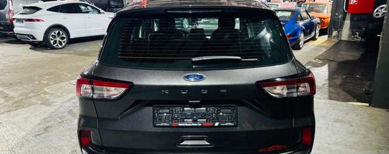 Ford Kuga 1.5TDCi Titanium - Cockpit - CarPlay - Att Rem