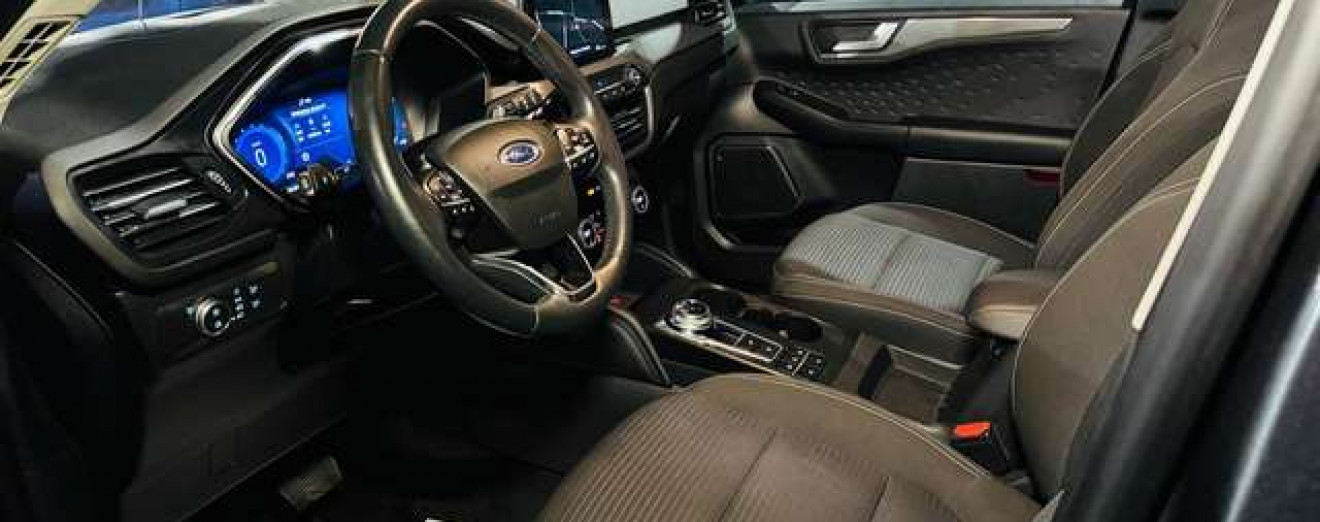 Ford Kuga 1.5TDCi Titanium - Cockpit - CarPlay - Att Rem