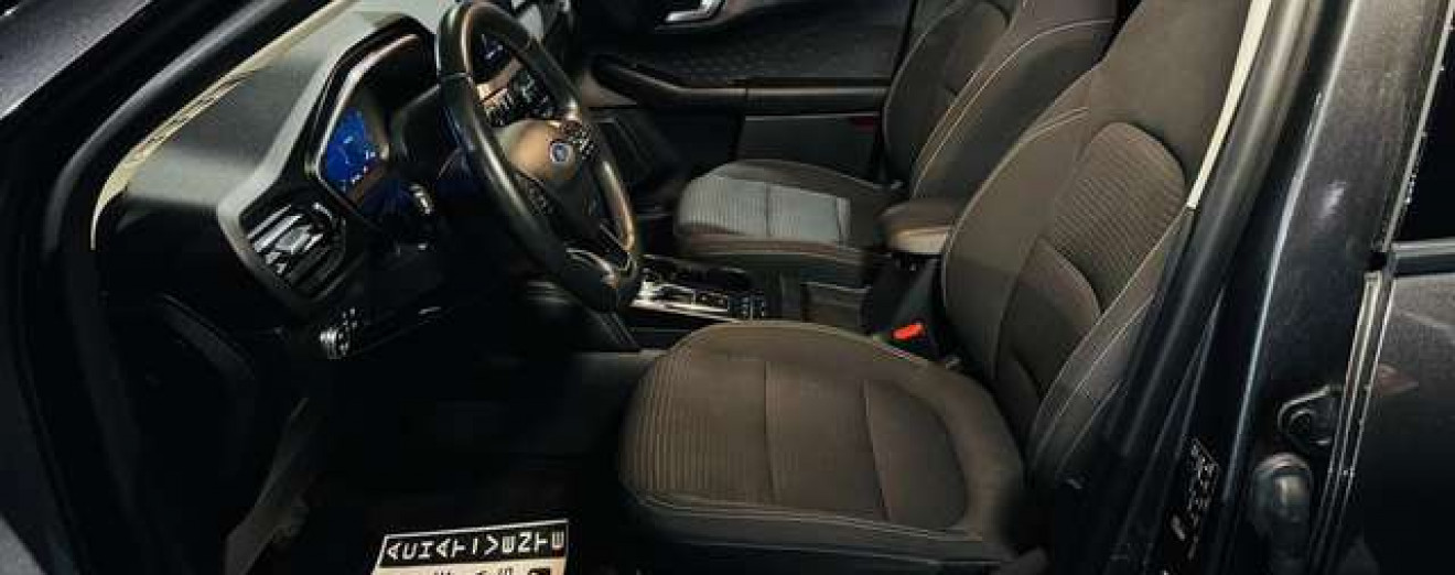 Ford Kuga 1.5TDCi Titanium - Cockpit - CarPlay - Att Rem