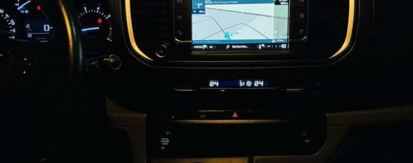 Peugeot Expert 2.0 HDi 3Places - Utilitaire - CarPlay - TVA Incl