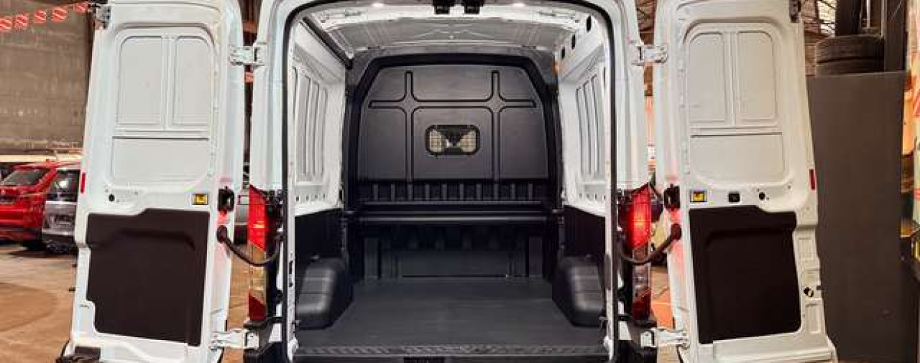 Ford Transit Transit 2.0 TDCi L3H3 Trend utilitaire double cabine 5 places tva déductible 21%