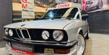 BMW 528 i berline boite manuelle ancêtre ct ok !!!
